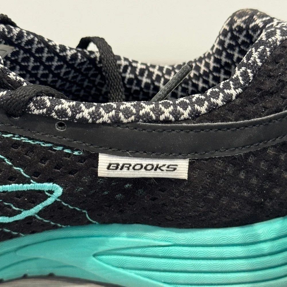 Brooks black turquoise